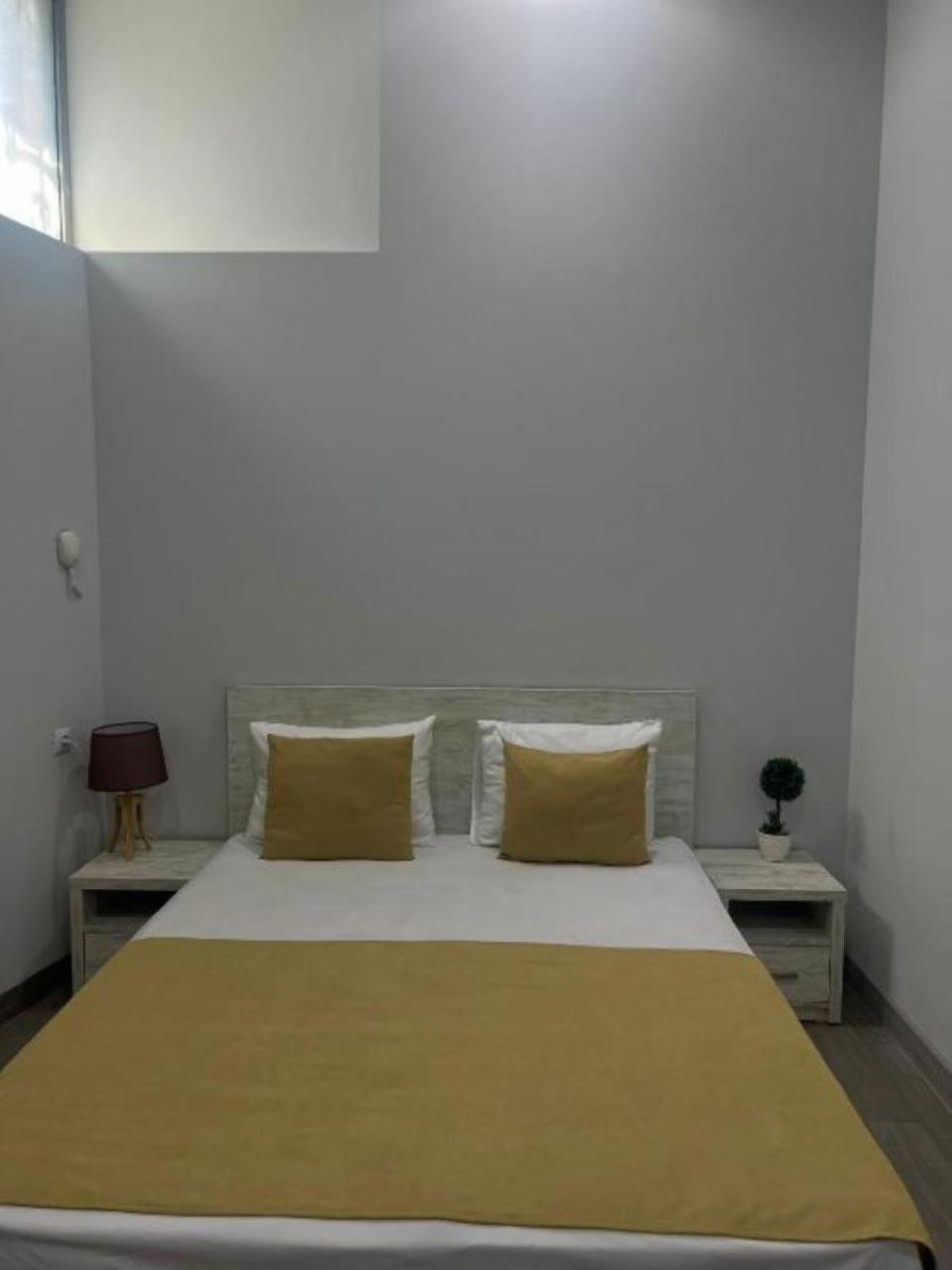 Hotel Menua Jereván Kültér fotó