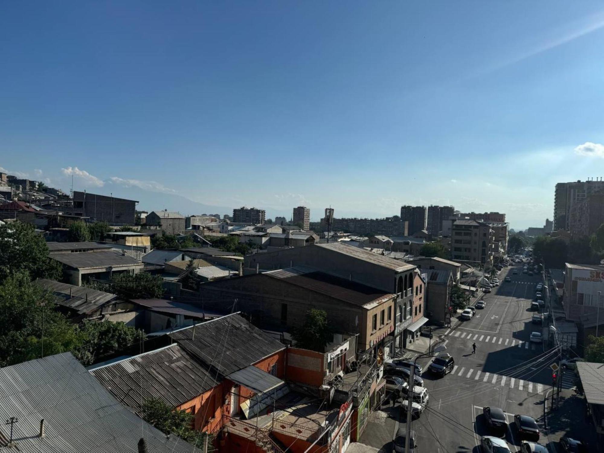 Hotel Menua Jereván Kültér fotó