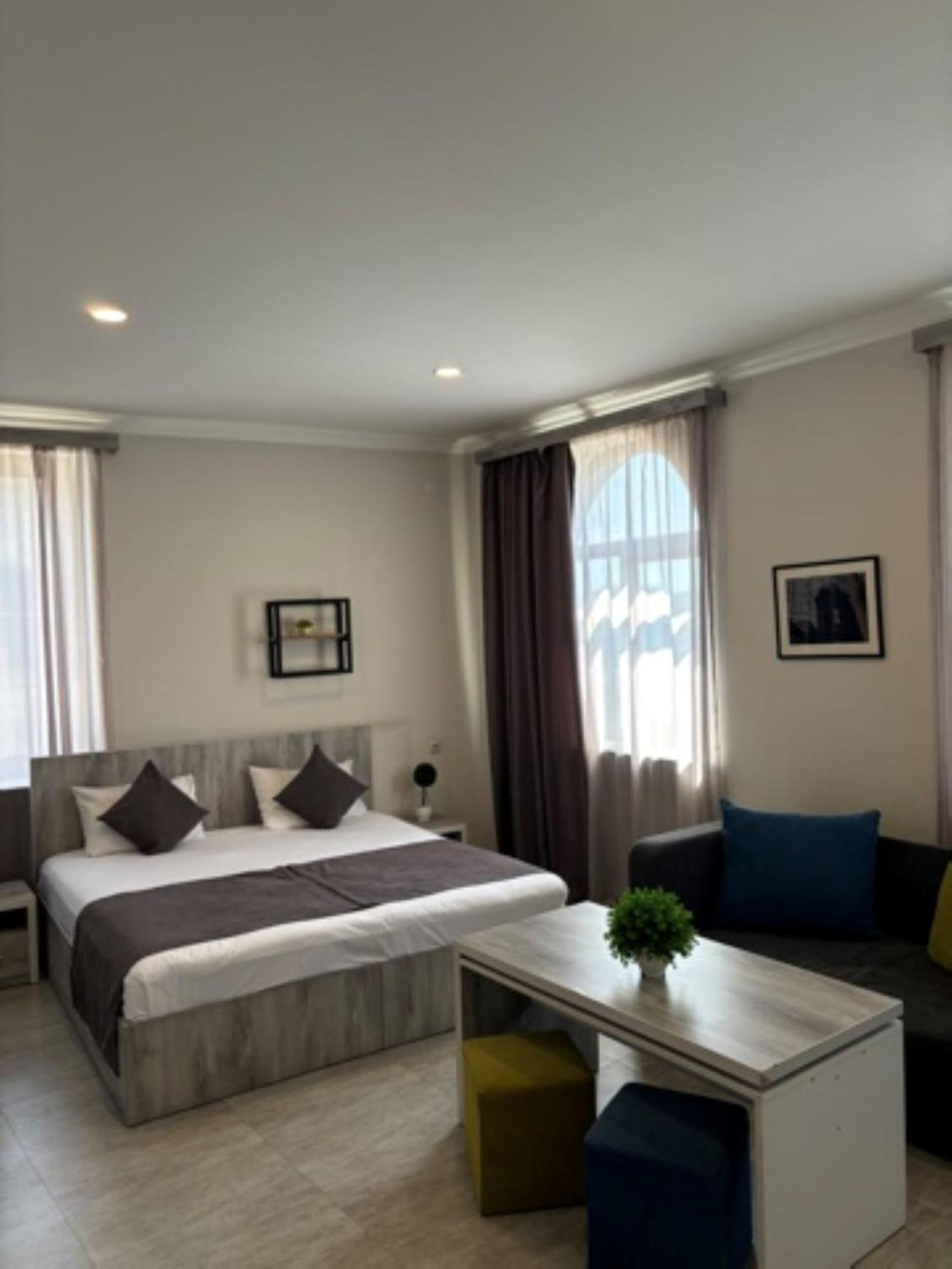 Hotel Menua Jereván Kültér fotó