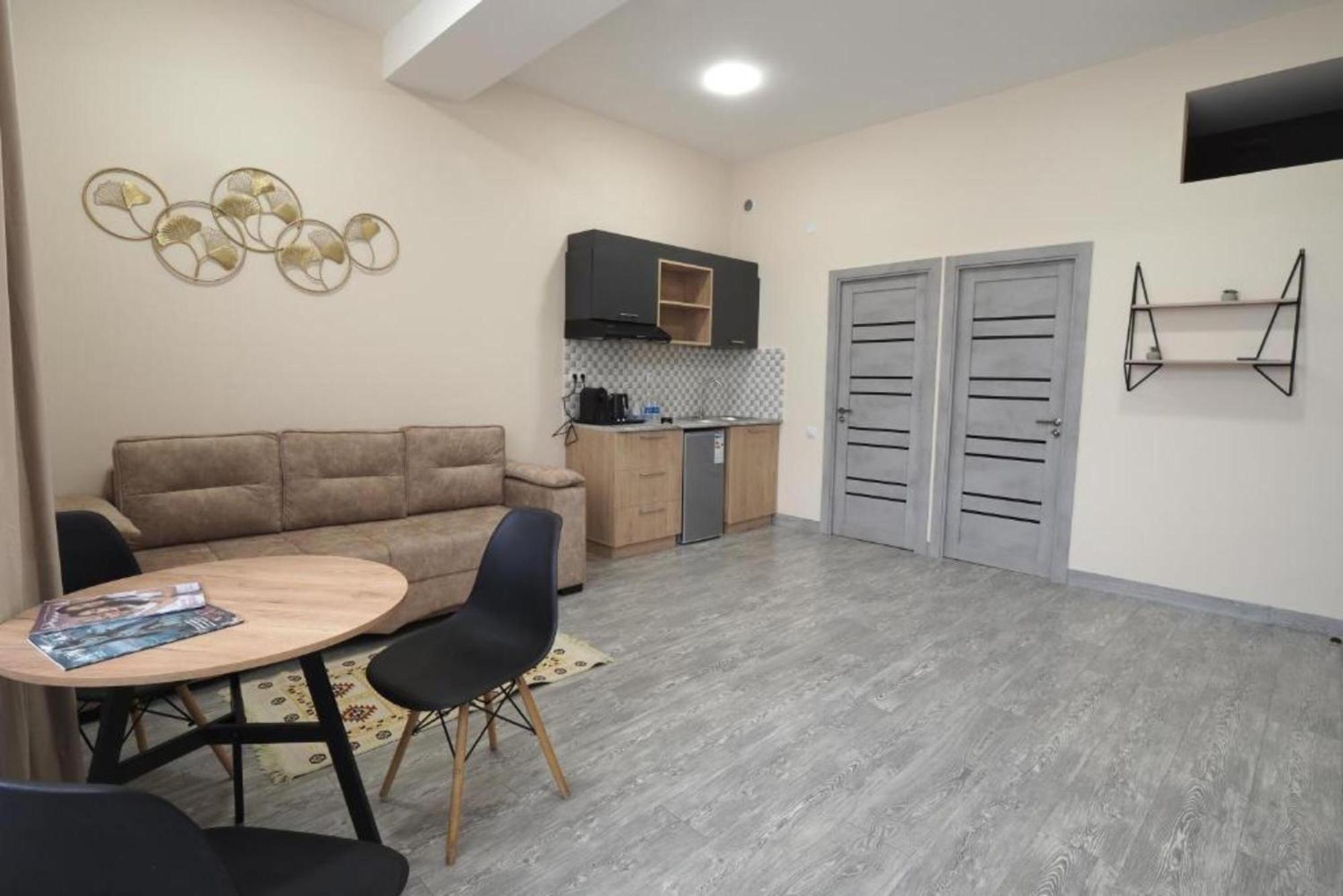 Hotel Menua Jereván Szoba fotó